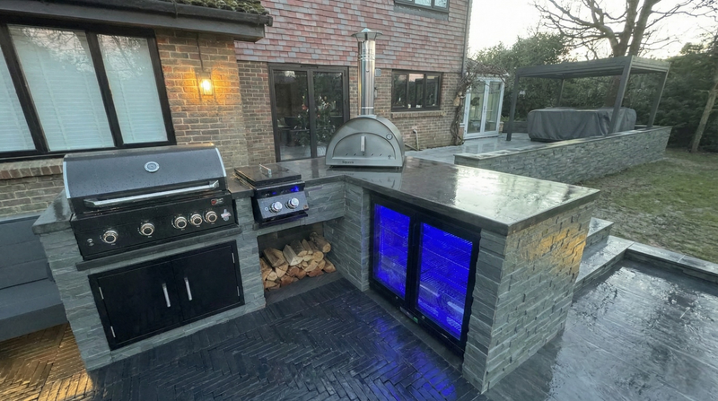 Outdoor Kitchen