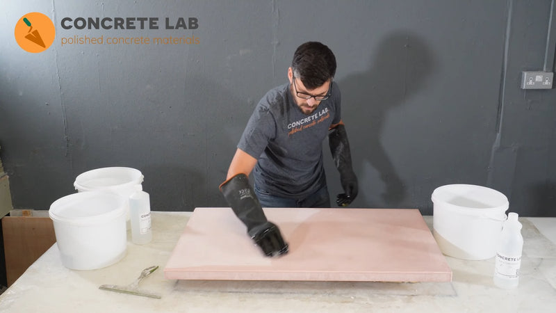 Applying Etch & Clean Solution to a demoulded precast worktop